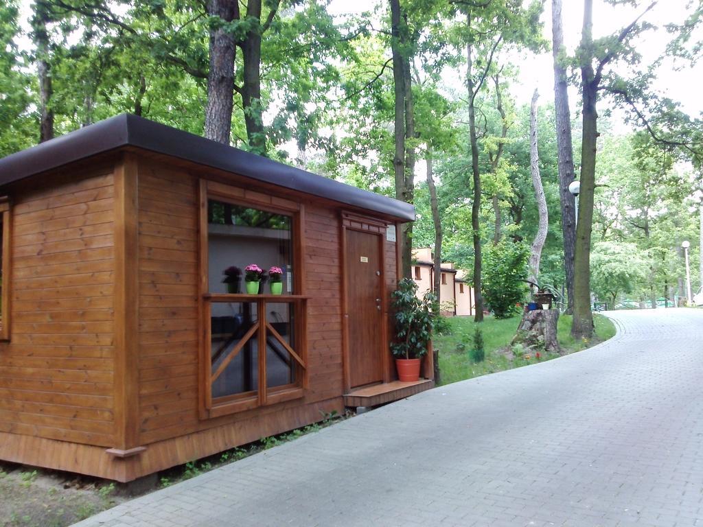 Osrodek Wypoczynkowy Forest Hotel Lublin Exterior foto